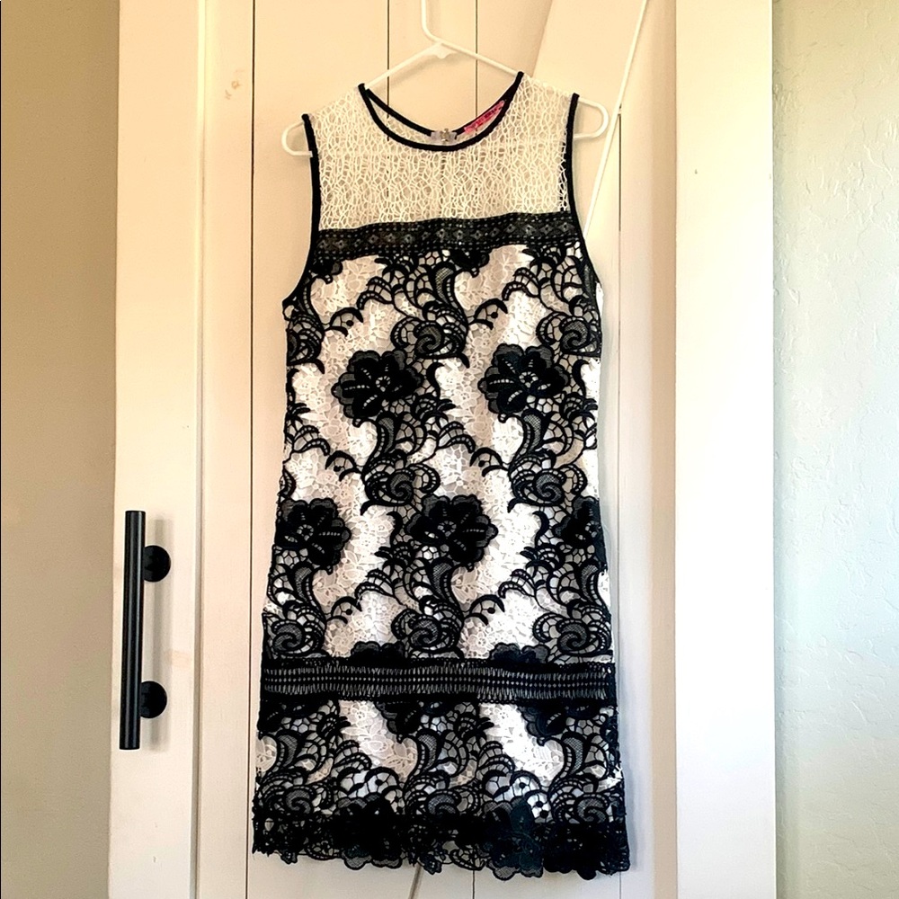 Black & white Lace dress